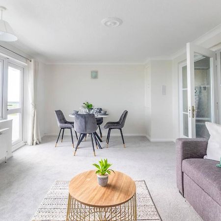Breath Taking Sea View 2 Bedroom Sleeps 6- Parking Bournemouth Exterior photo